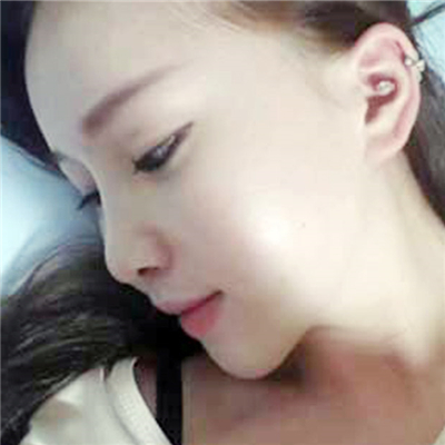 硅膠假體植入隆鼻兩個月了，分享手術過程和前后對比果圖片~