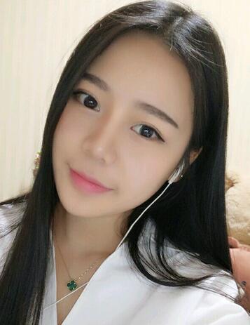 隆鼻拆線后鼻子圖片 硅膠隆鼻+鼻翼縮小恢復(fù)經(jīng)歷