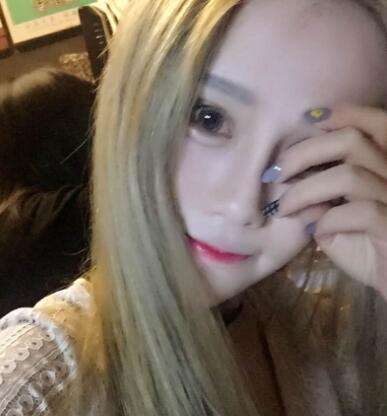 玻尿酸填充臥蠶果對(duì)比圖