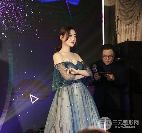 【肋軟骨隆鼻+歪鼻矯正案例】降低風(fēng)險無排異，可隨意揉捏