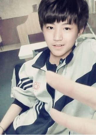 王俊凱被爆有女票了 聽說是網(wǎng)紅