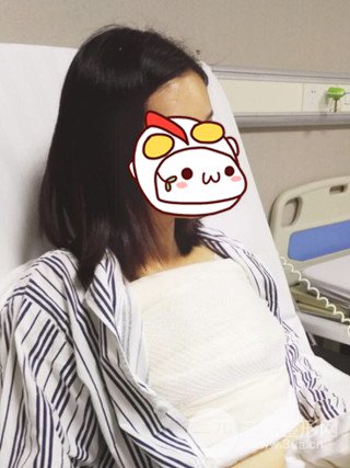 賈維順假體隆胸三個月果圖|立現(xiàn)傲人上圍