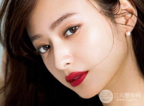 定點(diǎn)雙眼皮大概多少錢(qián)？這價(jià)格學(xué)生黨也能HOLD住！