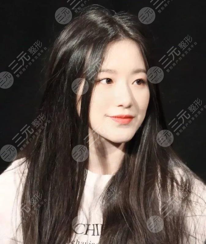 葉舒華的顏值擔(dān)當(dāng)起門面稱號(hào)嗎?