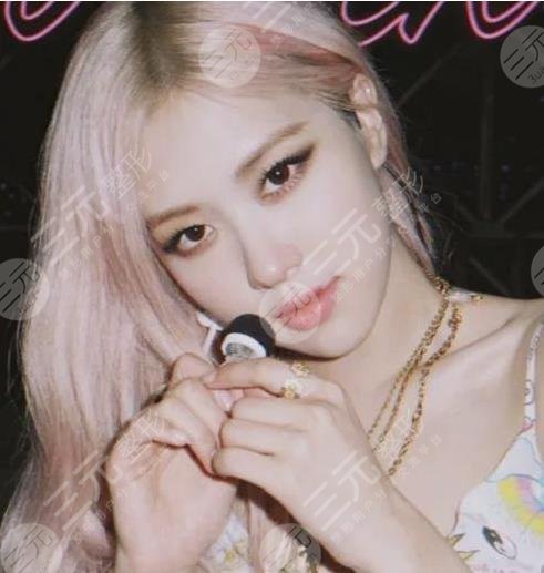 樸彩英整容變美經(jīng)過歷程：