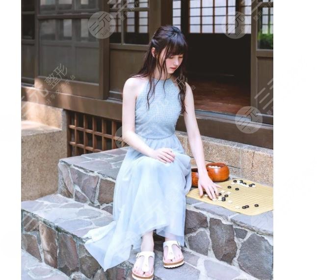 94年的棋壇美女黑嘉嘉是中國棋手嗎？