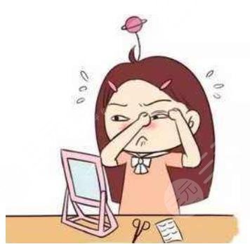 女子割雙眼皮視力下降