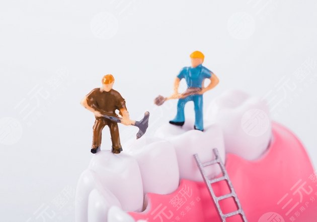 北京世紀(jì)壇醫(yī)院牙齒矯正專家