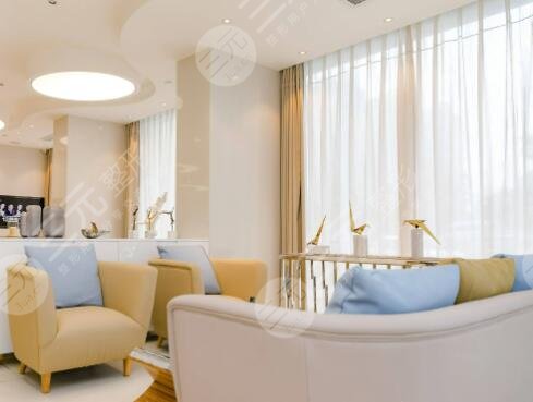 西安小艾熊醫(yī)療美容怎么樣？院內(nèi)3位醫(yī)生實(shí)力揭秘，價(jià)格表公開(kāi)！