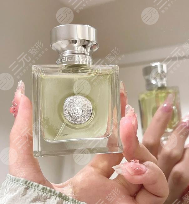 范思哲香水女士哪款好？