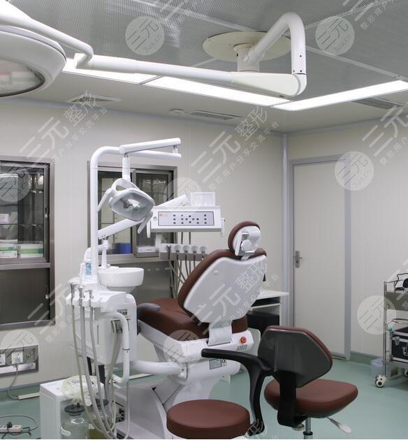 上海長海醫(yī)院種牙多少錢?