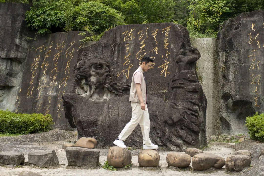 讀李白 游神州丨跟著李白去旅游中華文化主題旅游線路正式發(fā)布，一起開啟詩意文化之旅。